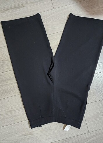 38 Beden siyah Renk Twist marka tok kumaş pantalon