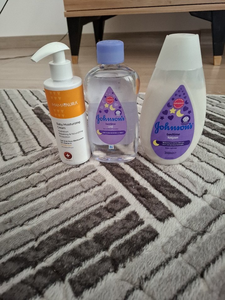 Johnson's Bebek Losyonu ve Mamaaura Nemlendirici Krem - Görsel 4