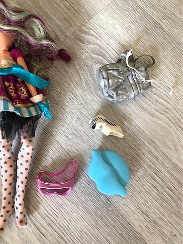  Beden Renk Bratz Monster high aksesuar bebek
