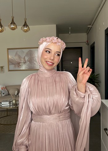 Pembe Taç - Görsel 2