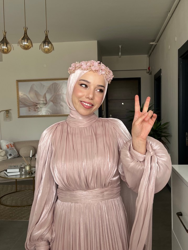 Pembe Taç - Görsel 2