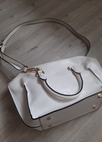  Beden beyaz Renk charles&Keith bayan çanta