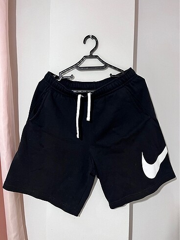m Beden Nike şort