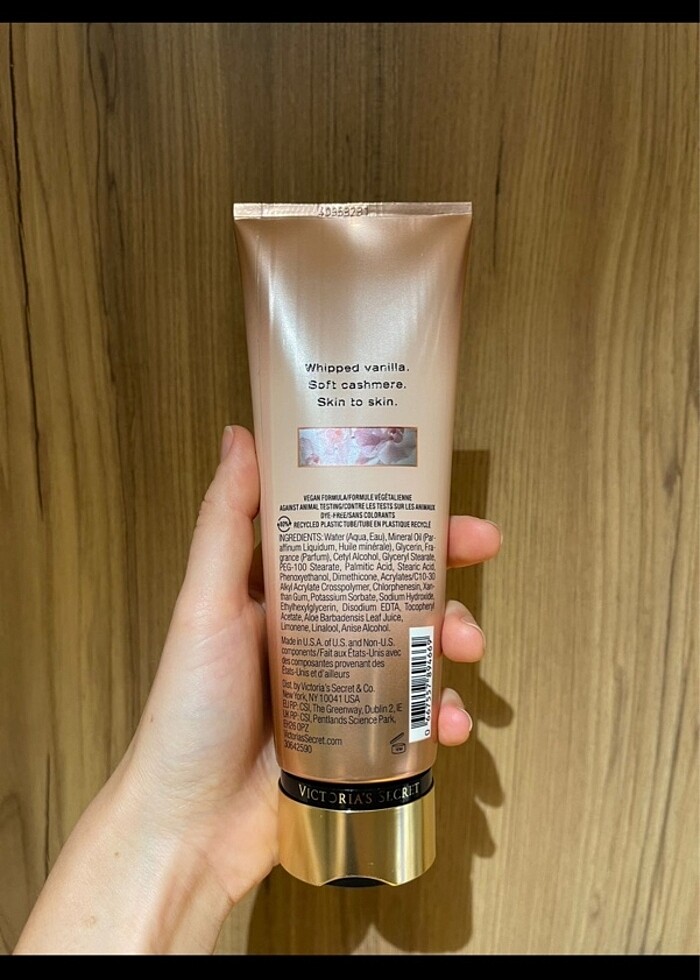 Victoria's Secret Bare Vanillia Vücut Losyony - Görsel 2
