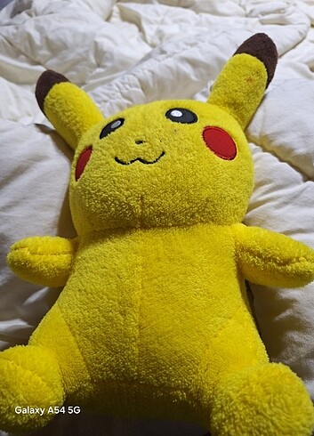 Pelus pikachu