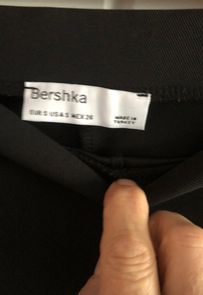 Siyah Midi Spor Şortu - Görsel 3