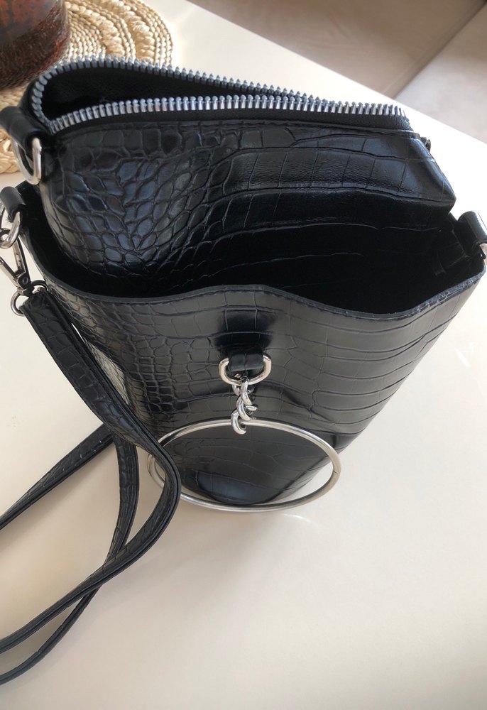 Parlak Siyah Yılan Desenli twist marka hiç kullanılmadı - Görsel 4