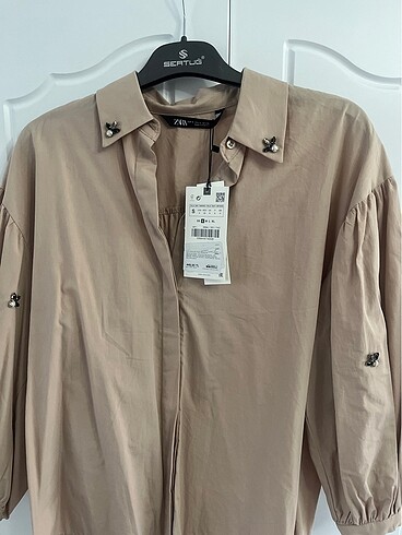 Zara Zara etiketli taşlı gömlek