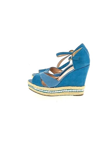 Vintage Love Dolgu Topuk %70 İndirimli.