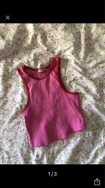 Pembe kırmızı halter yaka crop?