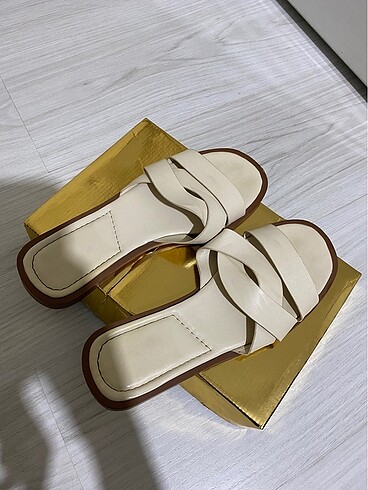 Zara Zara 38 Numara Terlik