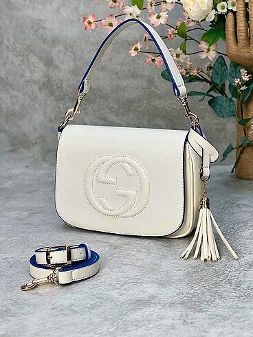 SOHO STRAP SHUTTER