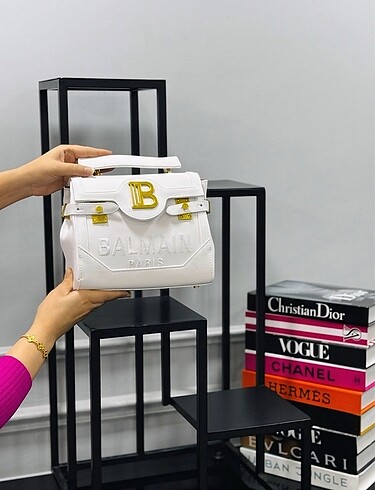 B-BUZZ 23 TOTE BAG 
