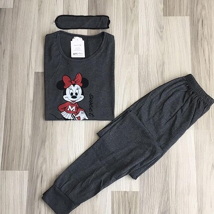 Diğer pijama takımı 