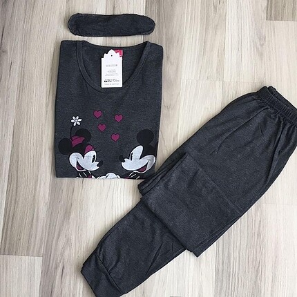 Diğer pijama takımı