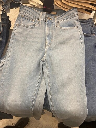 Levis jean