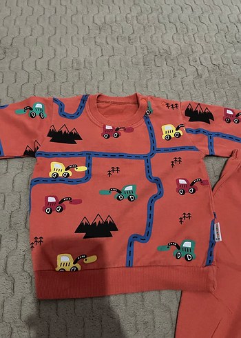 Renkli Baskılı Kırmızı Bebek Eşofman Takımı - Görsel 2