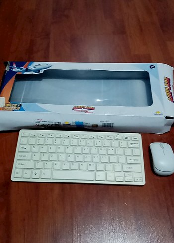 Beyaz Kablosuz Klavye ve Mouse Seti - Görsel 2