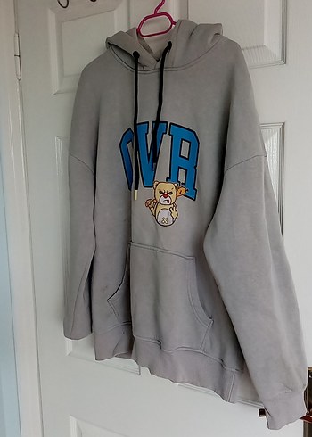 Trendyol & Milla Gri Kapüşonlu Oversize Sweatshirt
