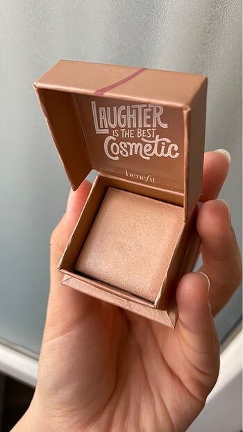 Benefit Cosmetics Benefit Highlighter