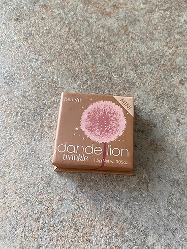 Beden Benefit Highlighter