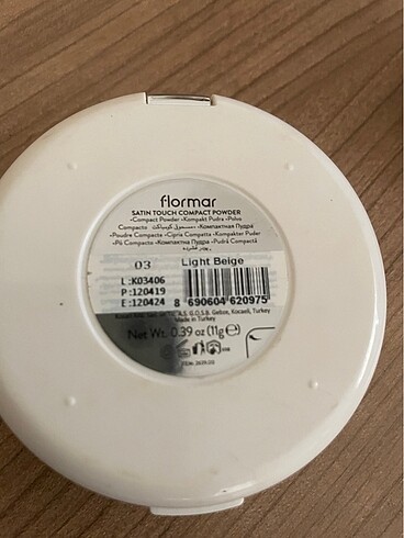  Beden Renk Flormar Satin Touch Compact Powder 03 Light Beige