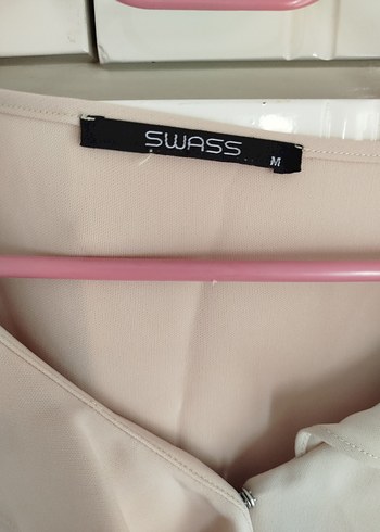 Bej V Yaka Fırfırlı Kadın Gömlek - Görsel 5