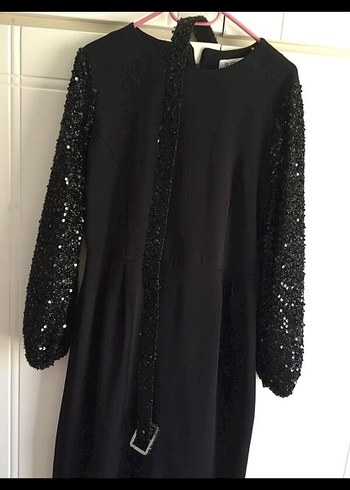 Uzun Kollu Siyah Gotik Elbise - Görsel 2