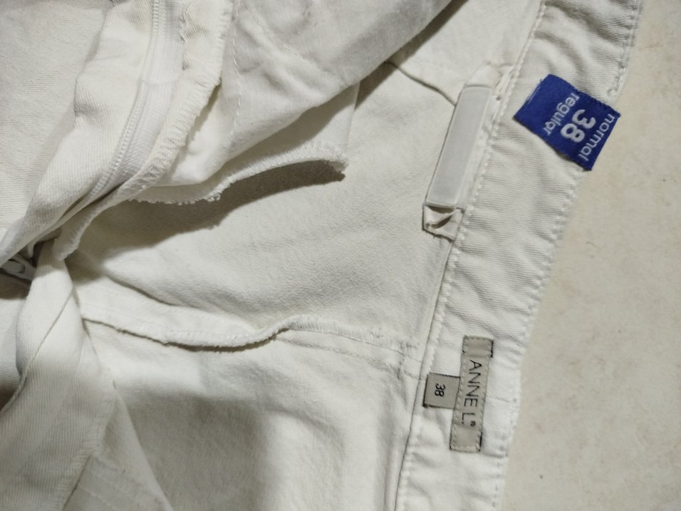 Beyaz Kadın Pamuklu Fermuarlı Kumaş Pantolon - Görsel 2