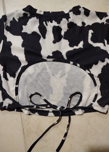 Kadın Siyah Beyaz Tie-Dye Kısa Crop Top - Görsel 4