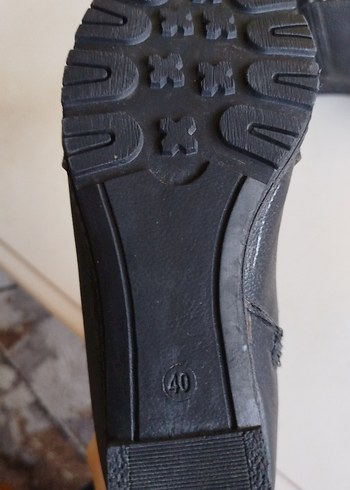 Kadın Siyah Deri Tokalı Dolgu Topuklu Bot - Görsel 3