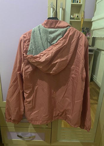 Pembe yağmurluk - Görsel 2