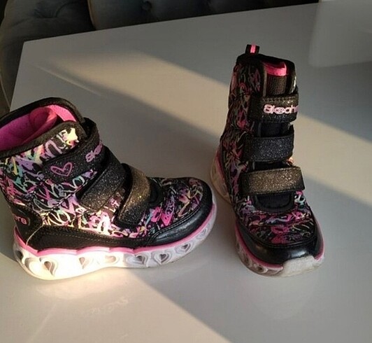 Skechers bot