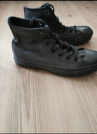 36 Beden Deri bilekli Converse