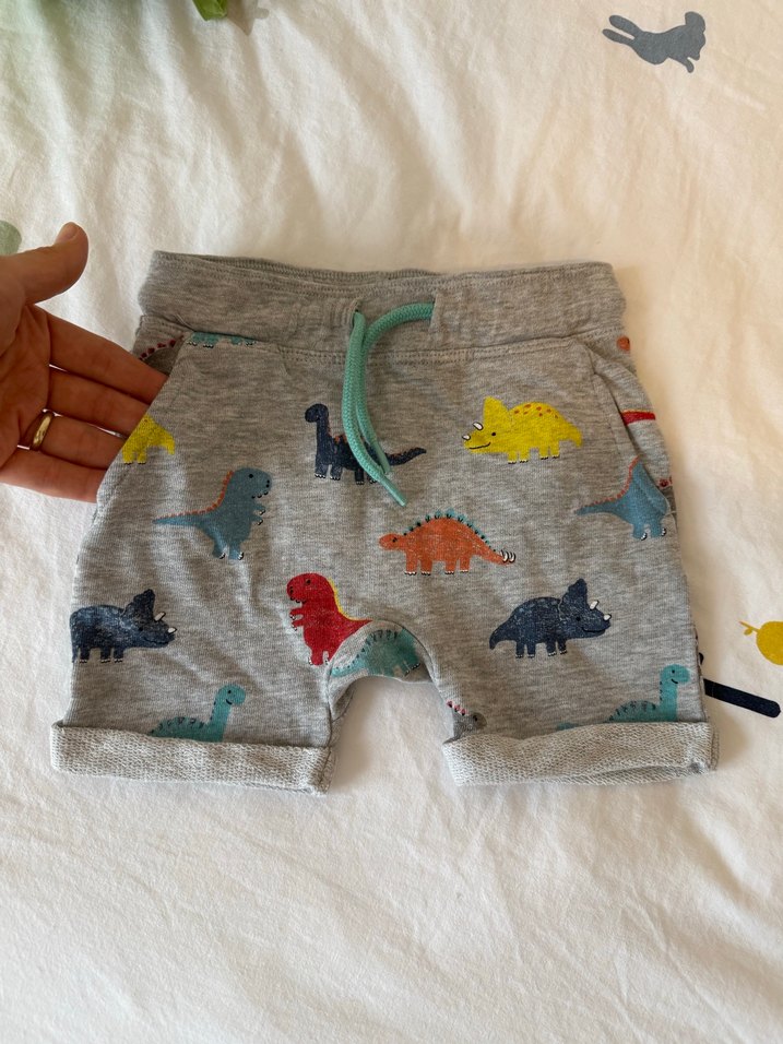 Gri Erkek Çocuk Baskılı Triko Şort - Görsel 3