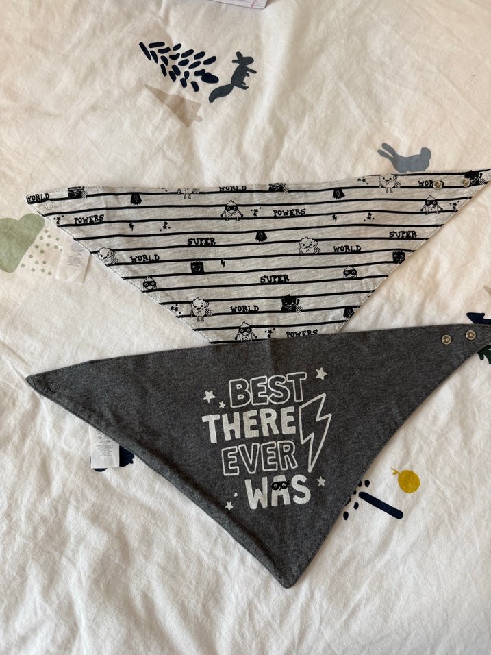 Çok Renkli Desenli Bebek Önlükleri - Görsel 2