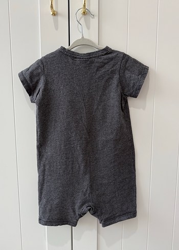 Gri Kısa Kollu Bebek Tulum Mickey Baskılı - Görsel 2