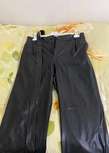 42 Beden Siyah Deri Fit Pantolon