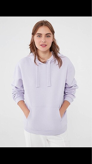 Mavi kapüşonlu sweatshirt