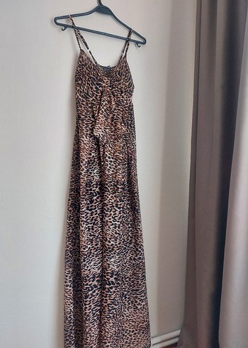 38 Beden Leopar Desenli V Yaka Uzun elbise