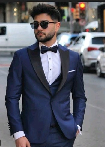 Lacivert Notch Yaka Düğmeli Damatlık bir kere kullanıldı
