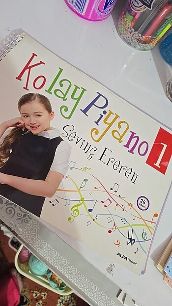 Kolay Piyano 1 başlangıç kitabı