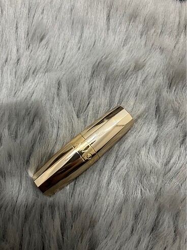 Avon kırmızı ruj