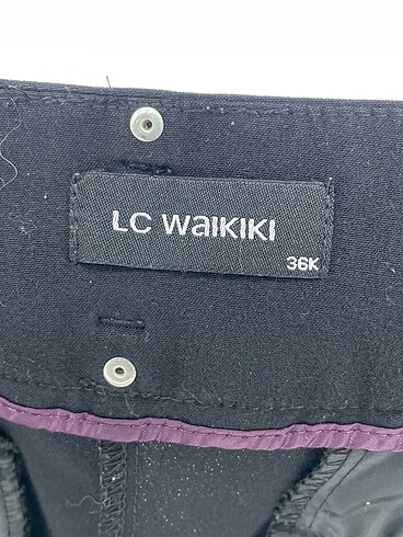 36 Beden siyah Renk LC Waikiki Düz Kesim %70 İndirimli.
