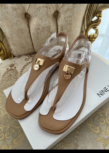 Ninewest sandalet