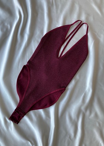 Urban Outfitters Agraflı Bodysuit