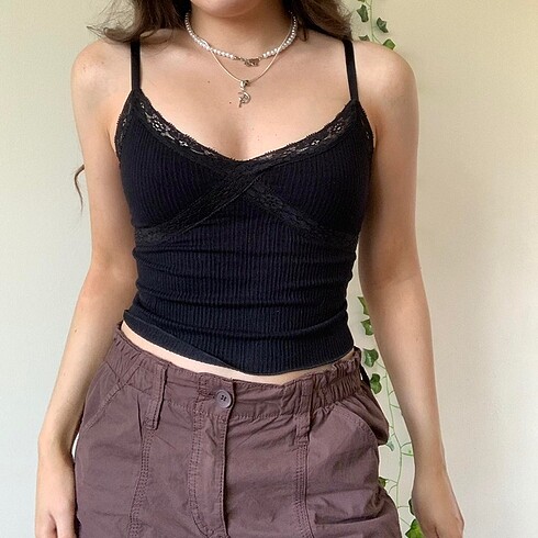 Siyah Dantelli Crop