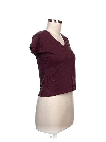 Pull and Bear Pull and Bear T-shirt %70 İndirimli.