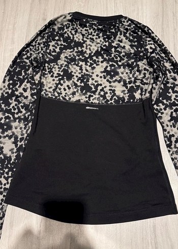 m Beden Adidas Kadın Siyah Uzun Kollu Baskılı Tişört