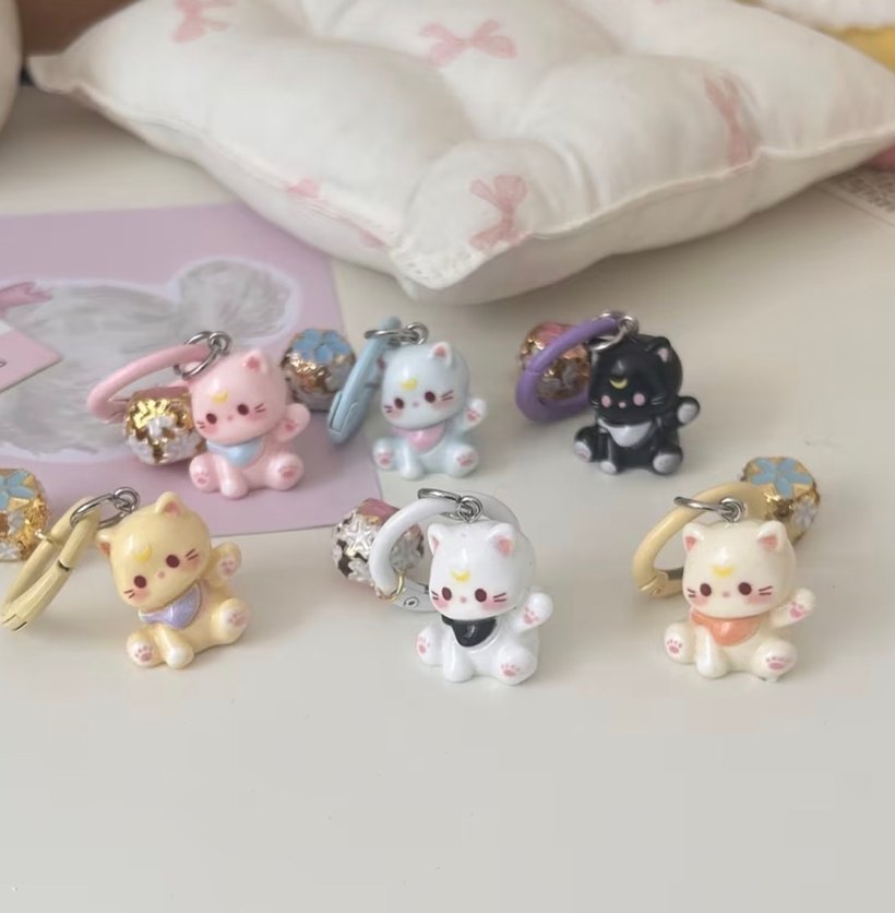 Zilli kedi figürlü charm anahtarlık - Görsel 2